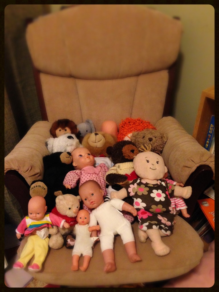 Dolls Having Shabbat